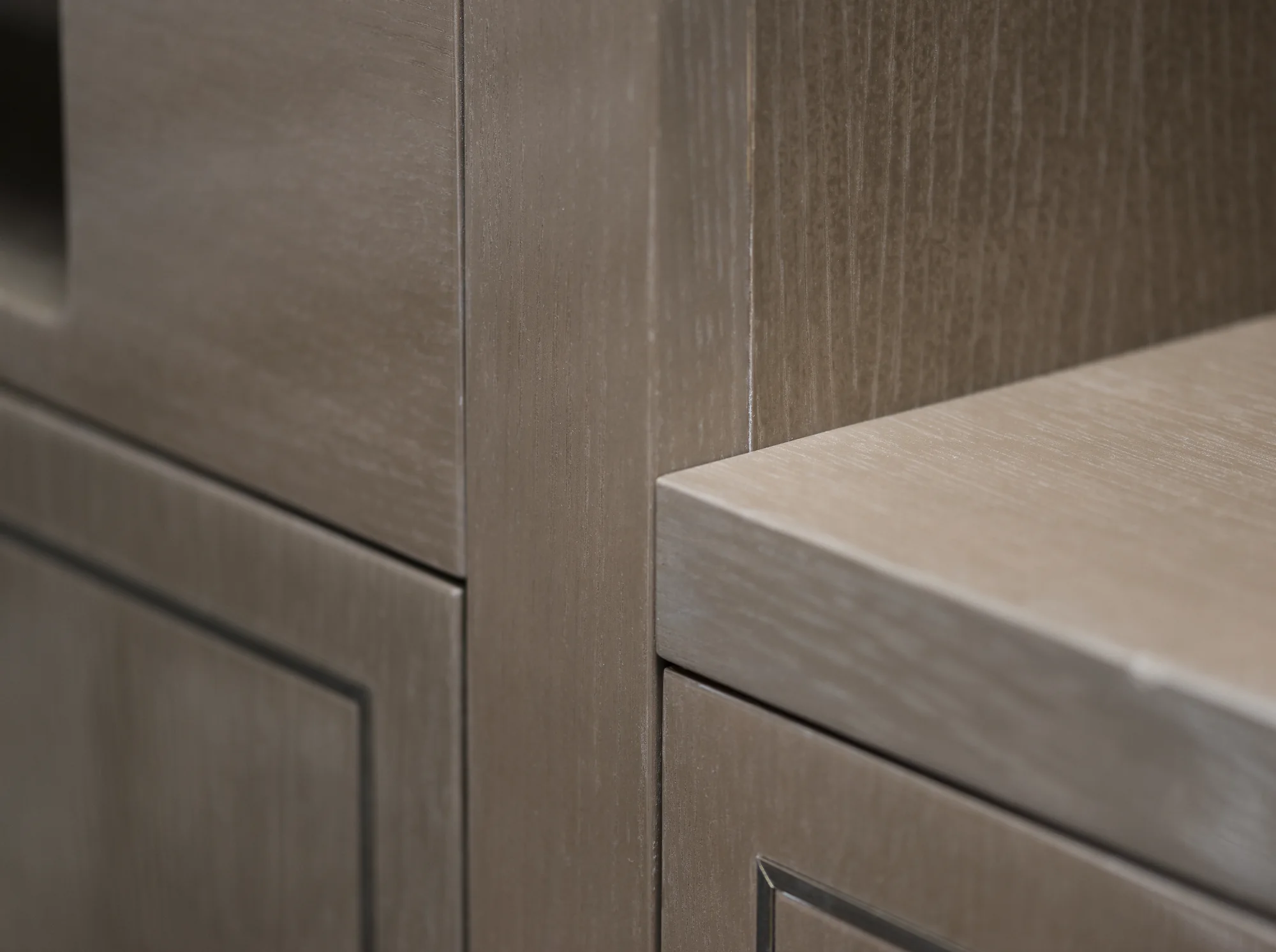 Cabinet and panel junction detail