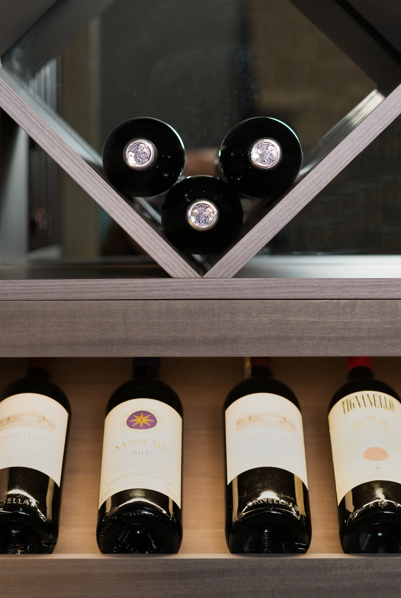 Diamond wine-rack detail
